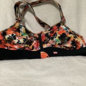 SheFit Flex Adjustable sports bra. Size Large